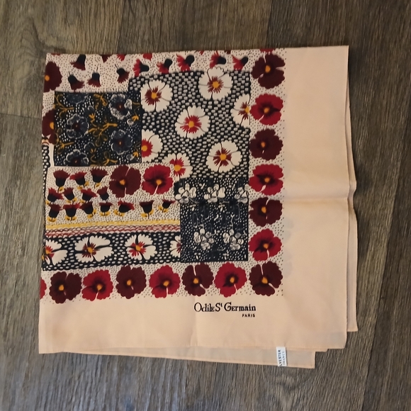 Vintage Odile St Germain Paris Made in France Scarf. - Picture 7 of 15